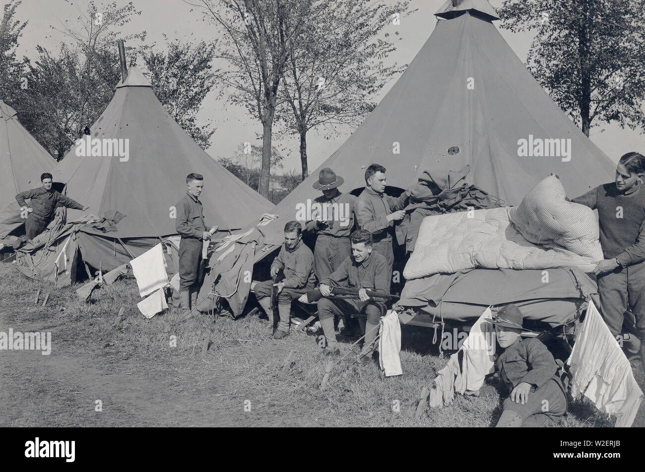 Washington barracks 1910s hi-res stock photography and images - Alamy