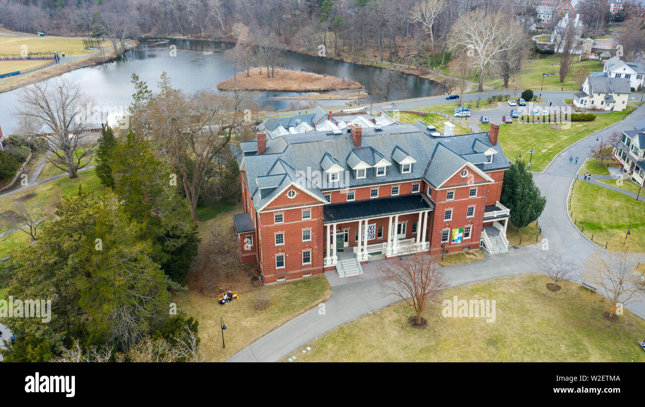 Living Options | Residence Life &amp; Housing