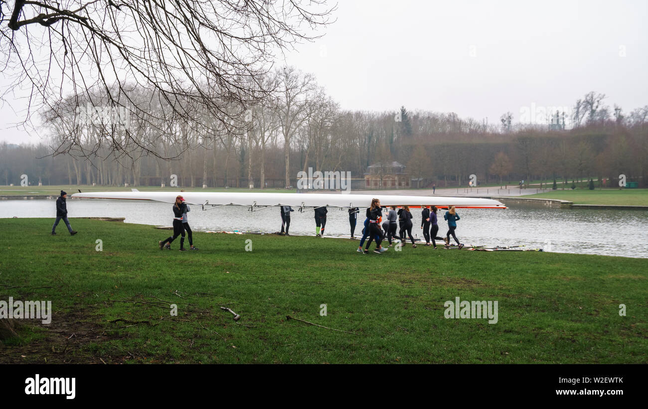 Versailles exterior lake hi-res stock photography and images - Alamy