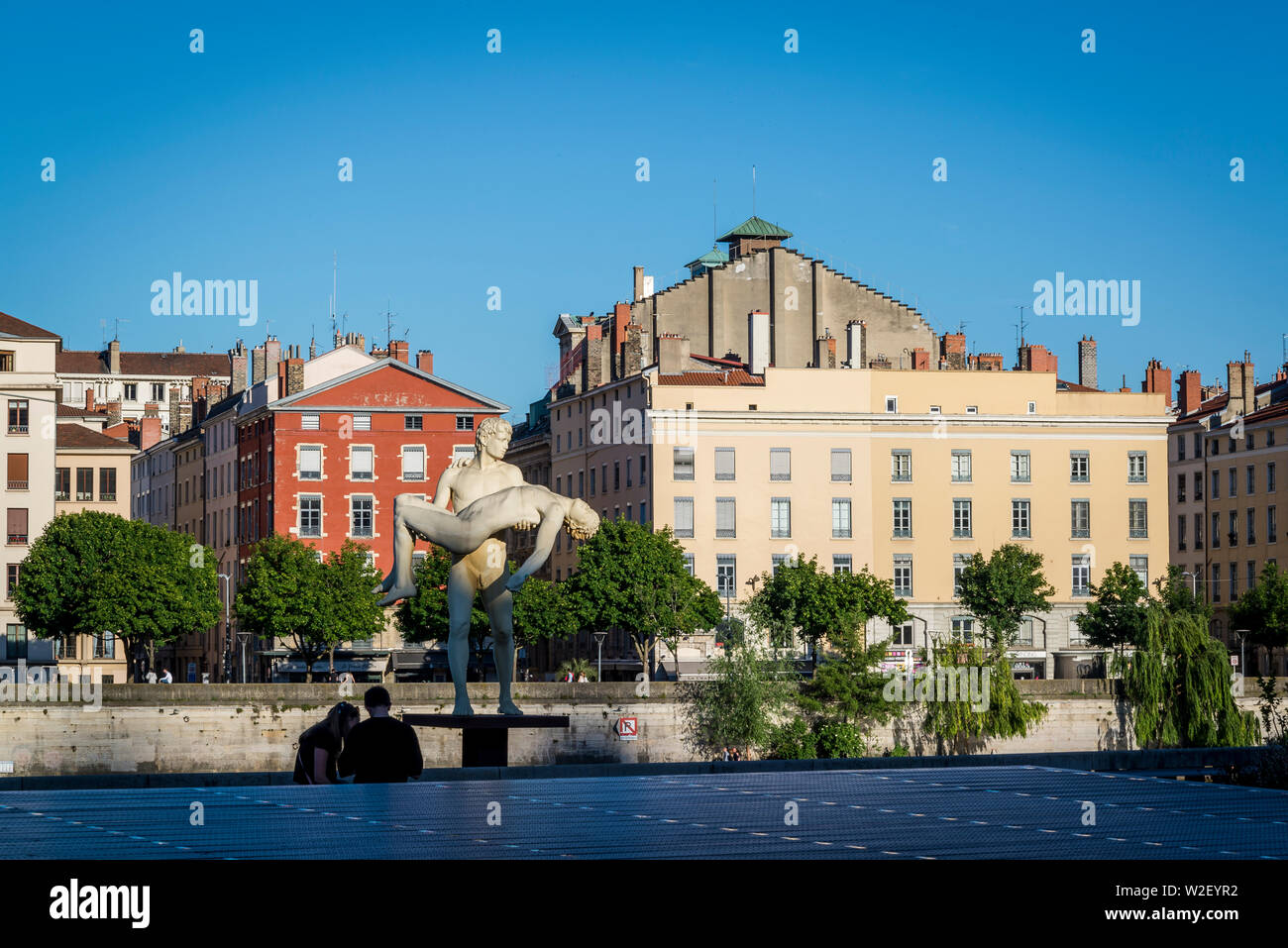 Statue The weight of One Self by Michael Elmgreen & Ingar Dragset next