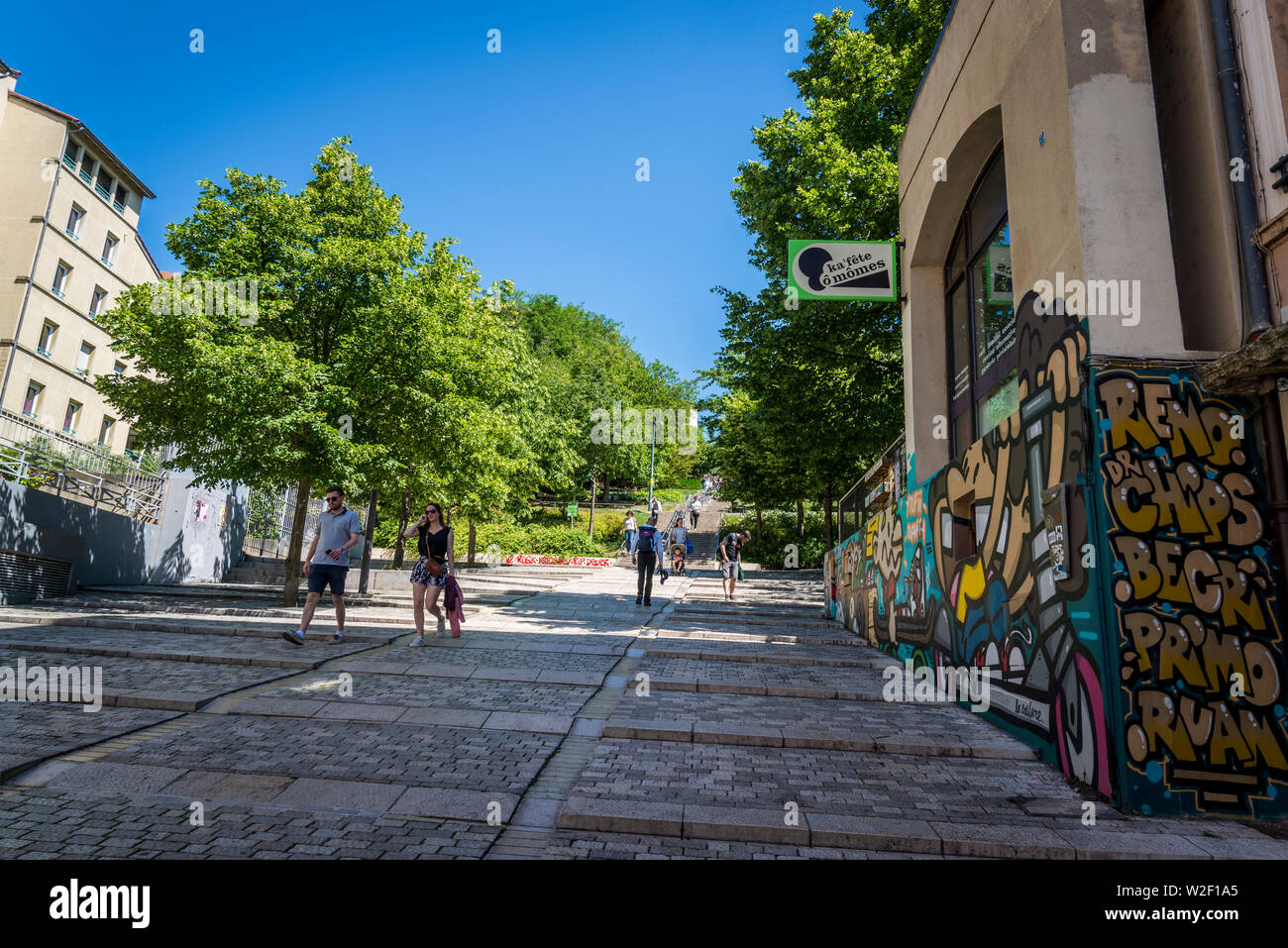 Rue Burdeau in La Croix-Rousse district, formerly silk manufacturers neighbourhood during 19th century, now a fashionable bohemian district, Lyon, Fra Stock Photo