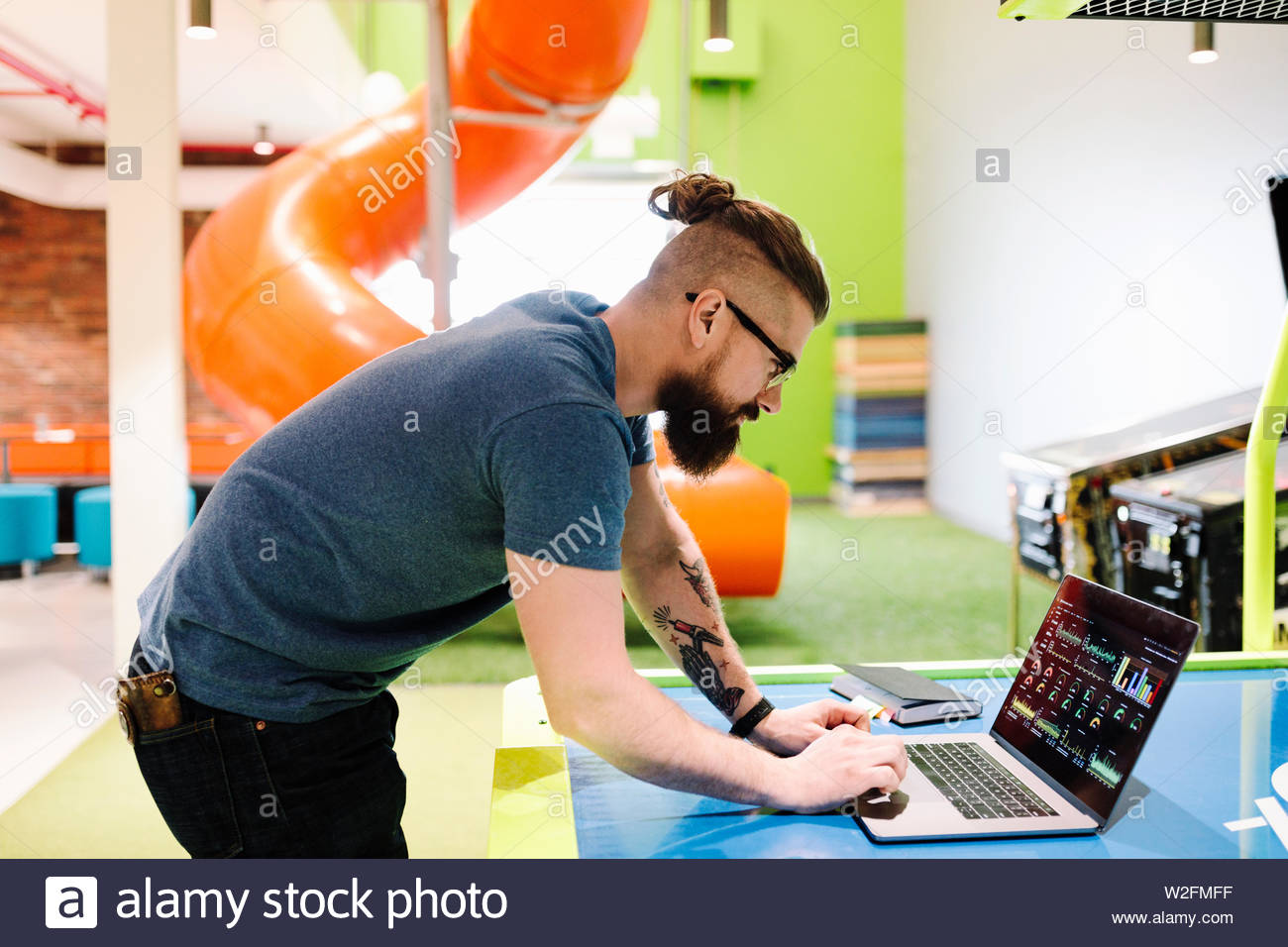 Programmer reading hi-res stock photography and images - Alamy