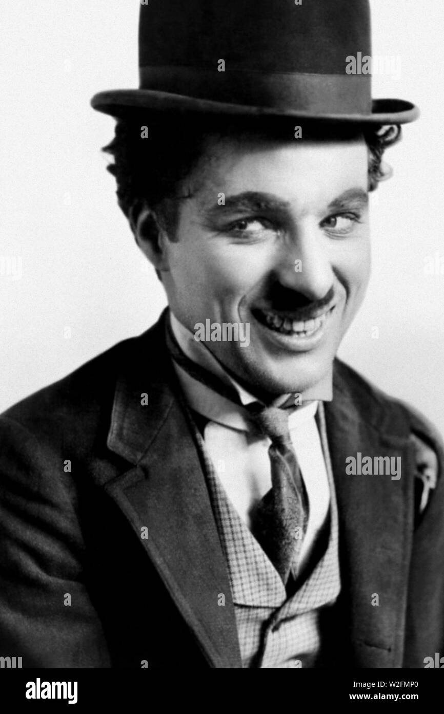 Vintage charlie chaplin photo hi-res stock photography and images - Alamy