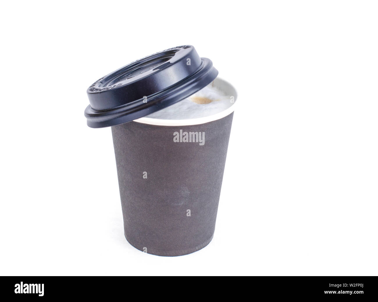 Disposable black paper cup with cappuccino, latte Stock Photo - Alamy