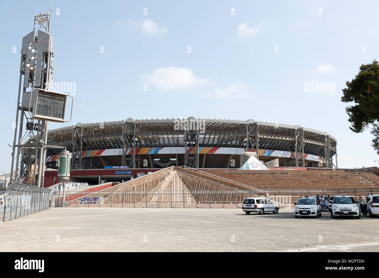 Napoli stadium outside hi-res stock photography and images - Alamy