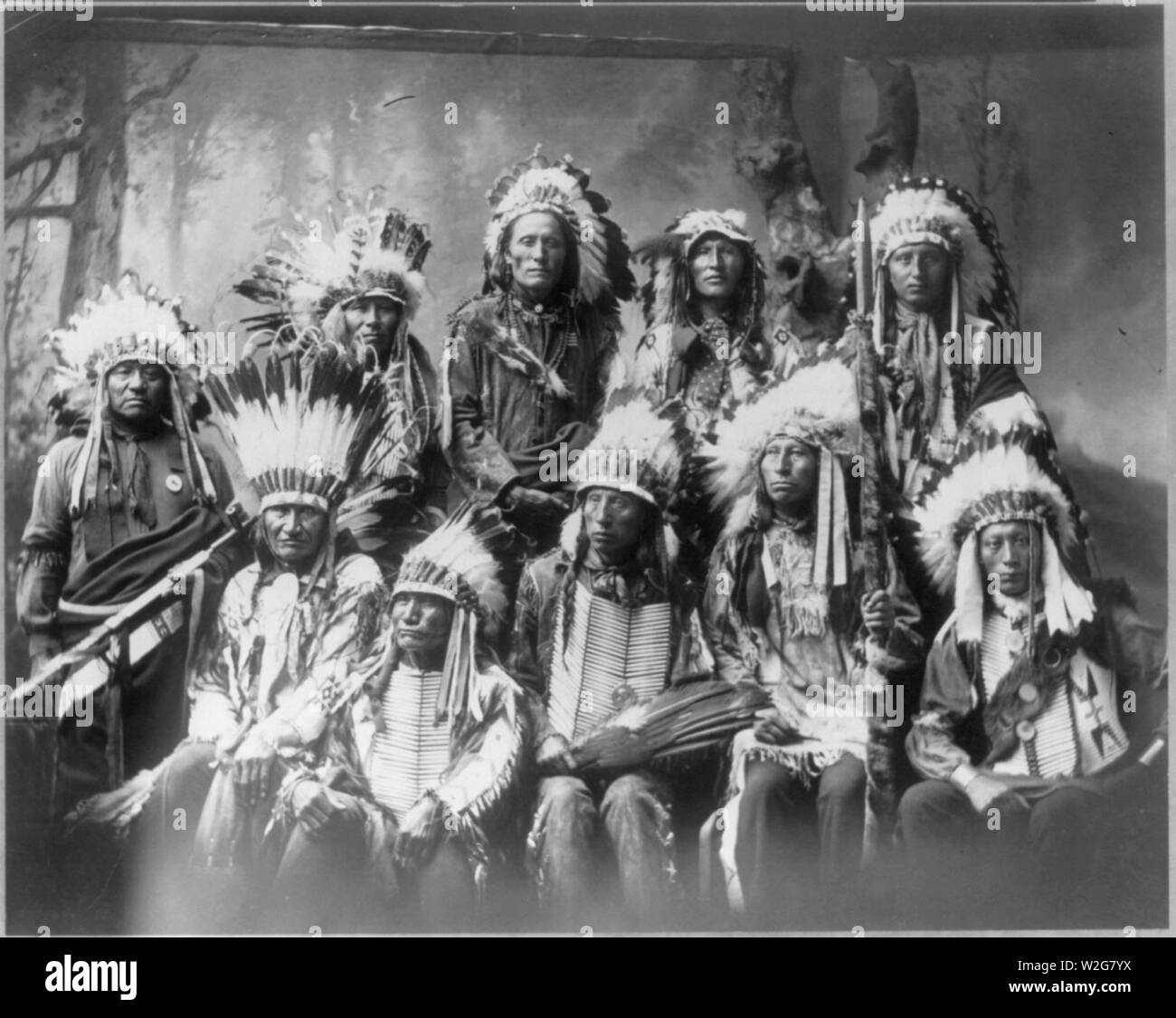 Chief Red Cloud and chiefs (group of 10 Stock Photo Alamy