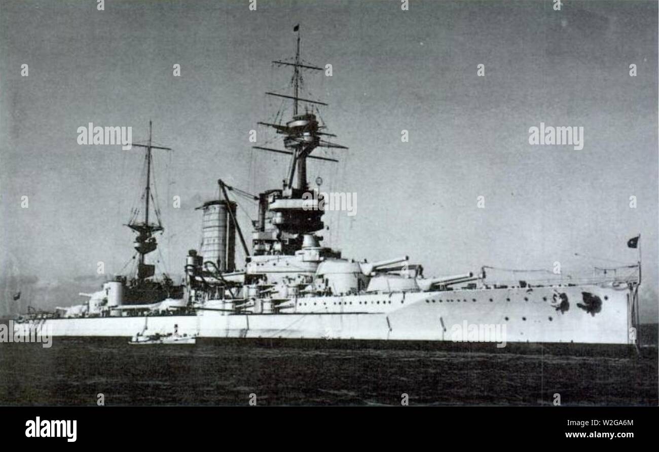 Chilean battleship Almirante Latorre 1 Stock Photo Alamy