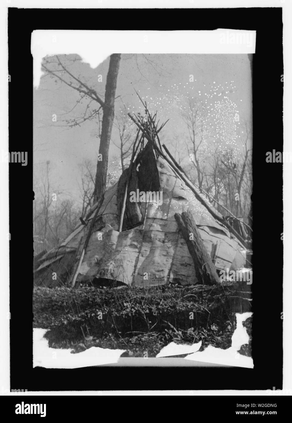 Chippewa wigwam hi-res stock photography and images - Alamy
