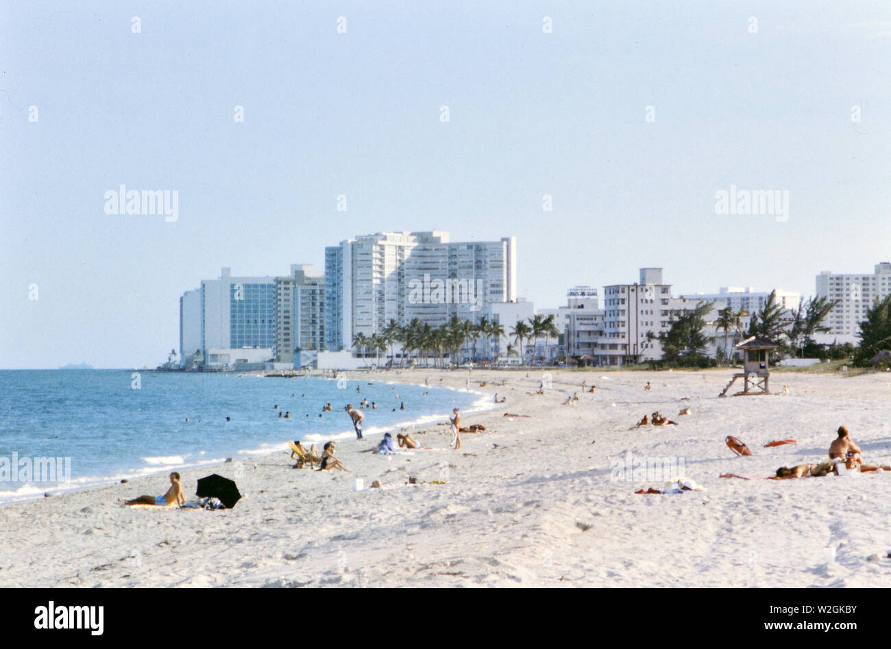 Los angeles beach 1970s hi-res stock photography and images - Alamy