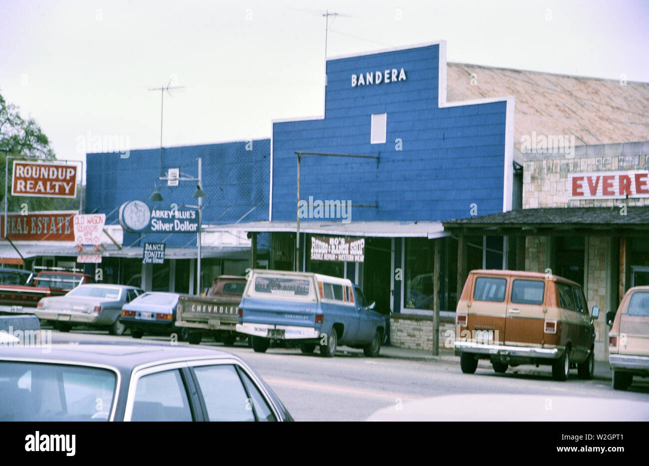 Cars parked downtown bandera texas hires stock photography and images