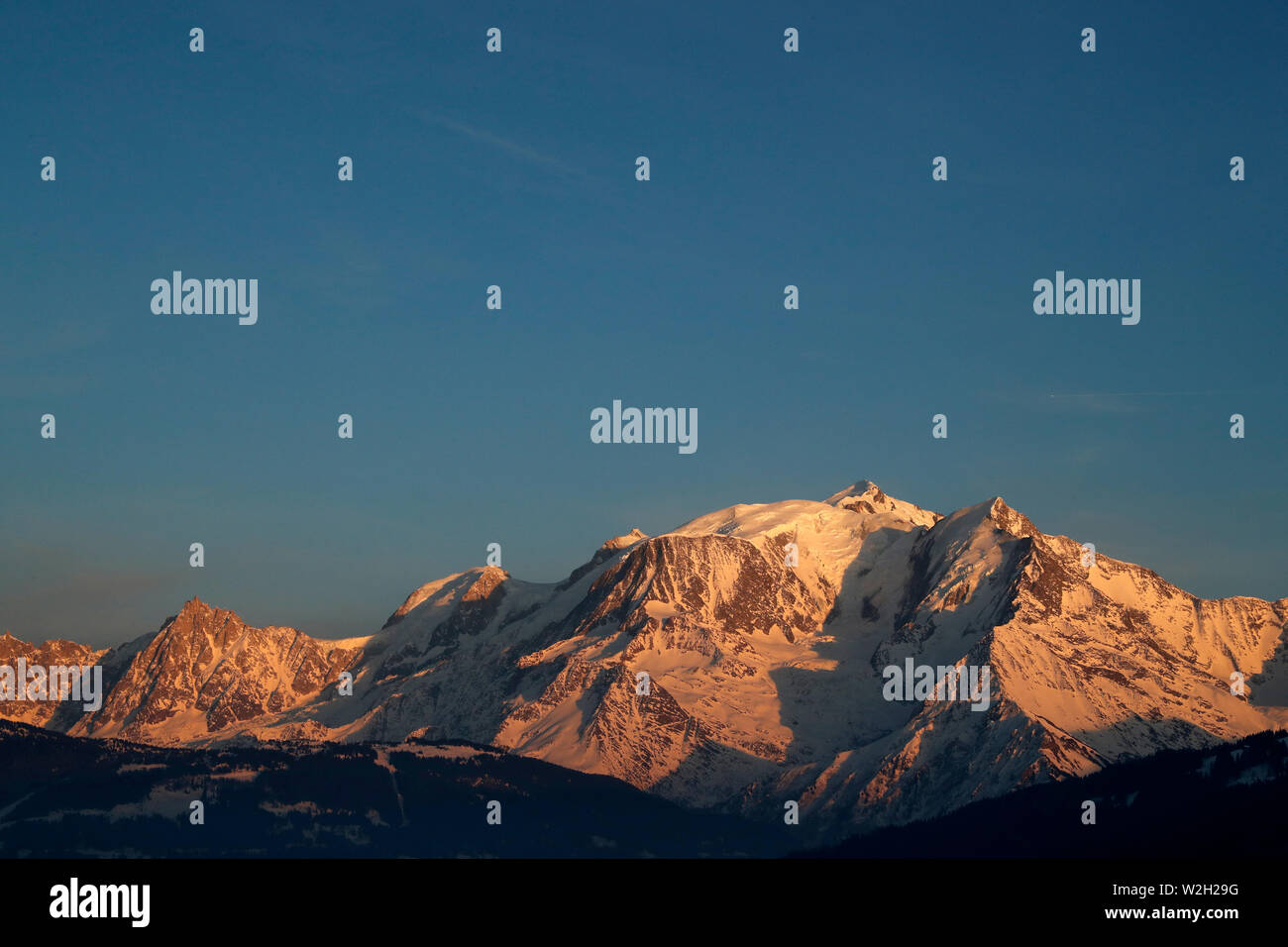 Massif Du Mont Blanc Le Mont Blanc Plus Haut Sommet D