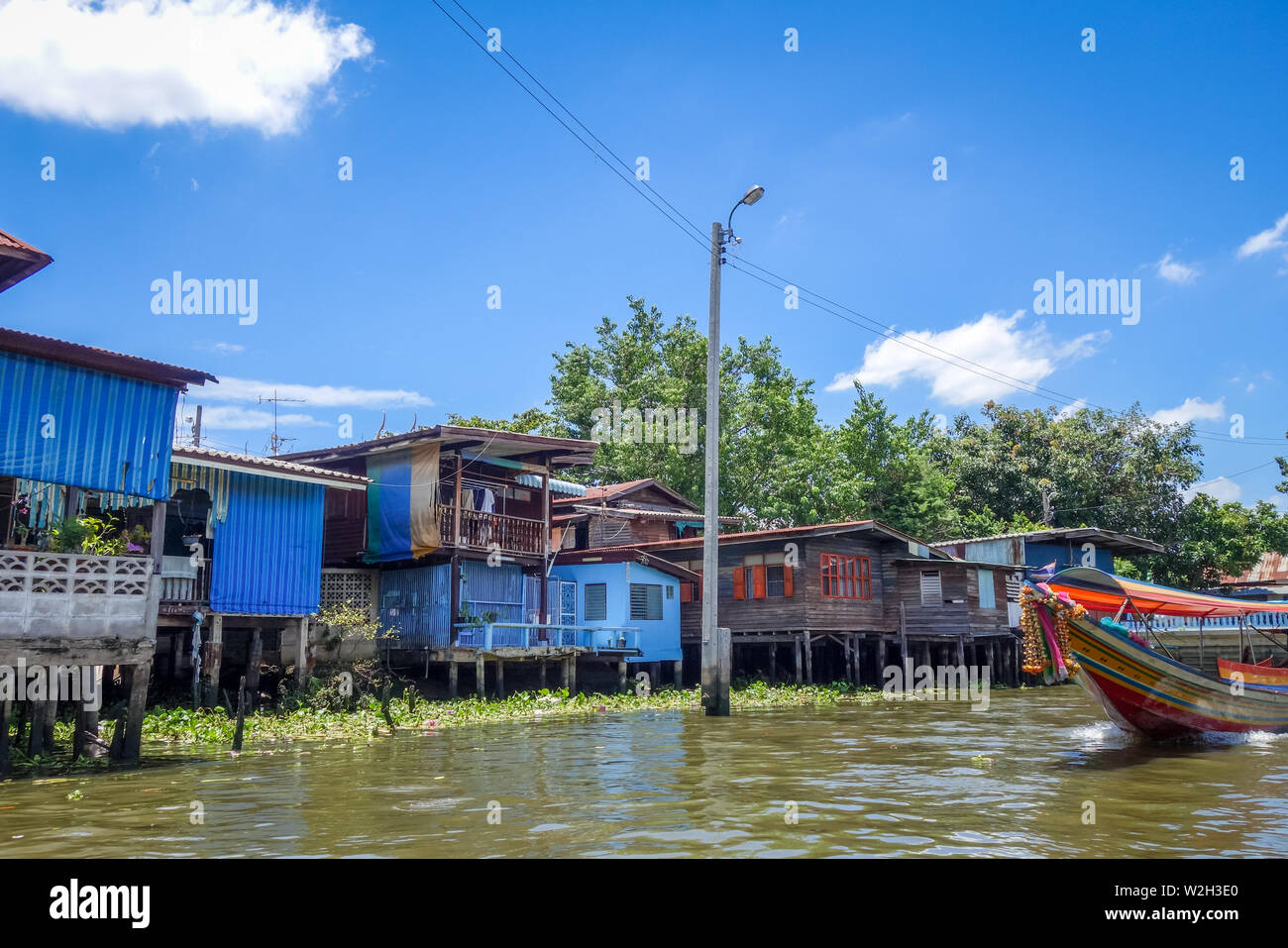 Traditional old houses on Khlong, Bangkok, Thailand Stock Photo Alamy