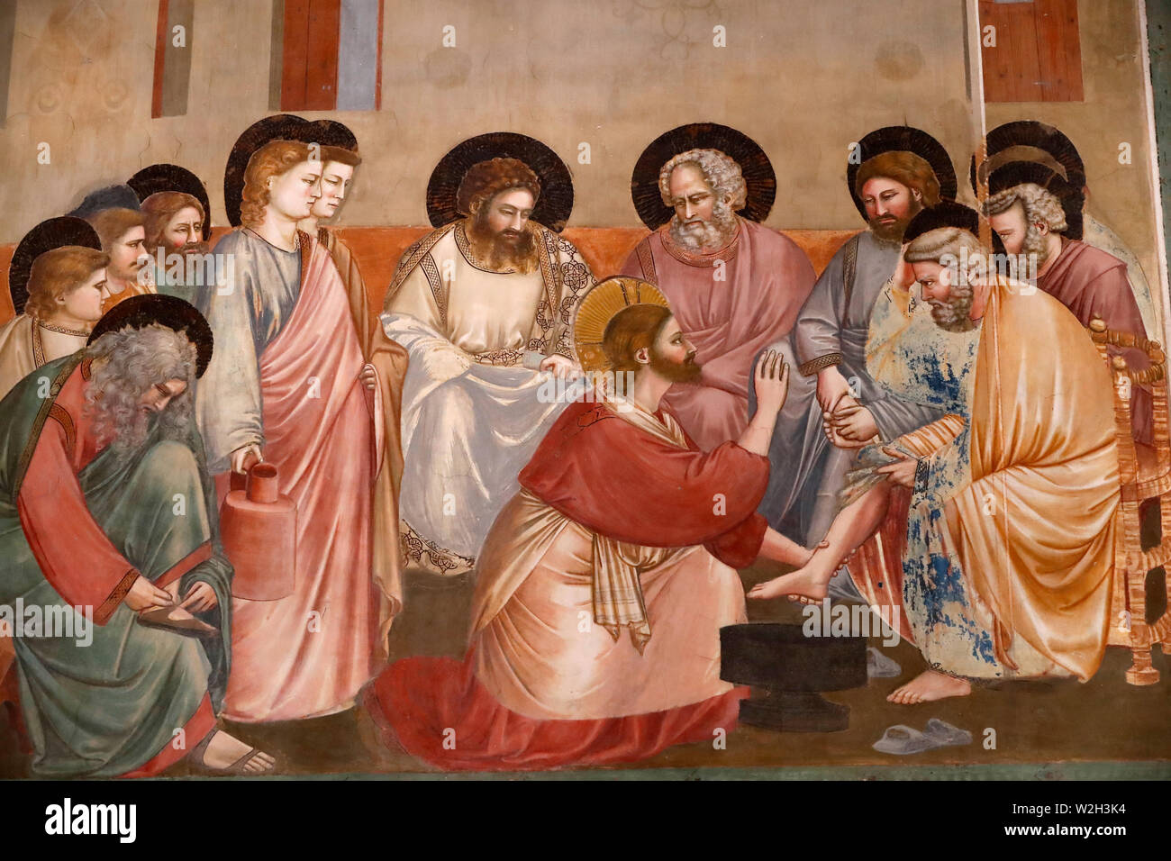 Holy Thursday Washing Of Feet Hi res Stock Photography And Images Alamy