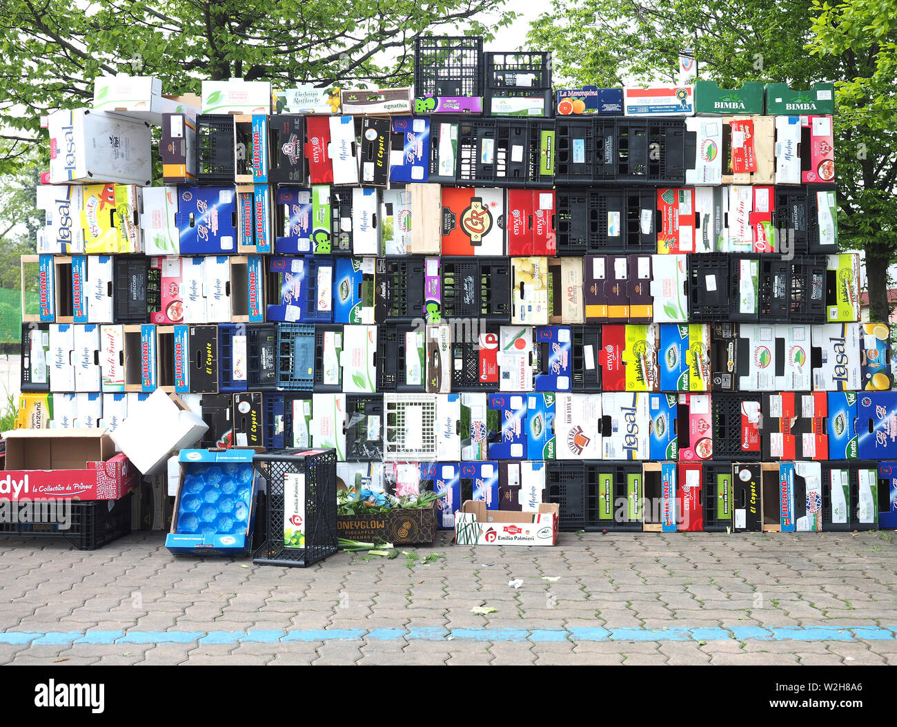 Cardboard recycling bins hires stock photography and images Alamy