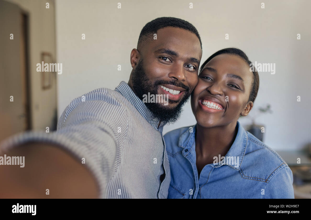 Attractive black couple hi-res stock photography and images - Alamy