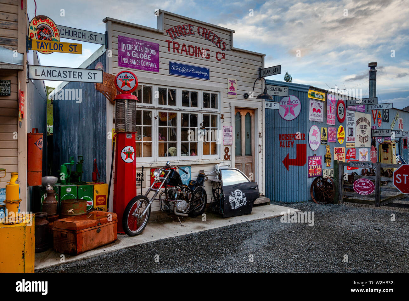 Three Creeks Shopping Area, Burkes Pass, Mackenzie District, South Island, New Zealand Stock Photo