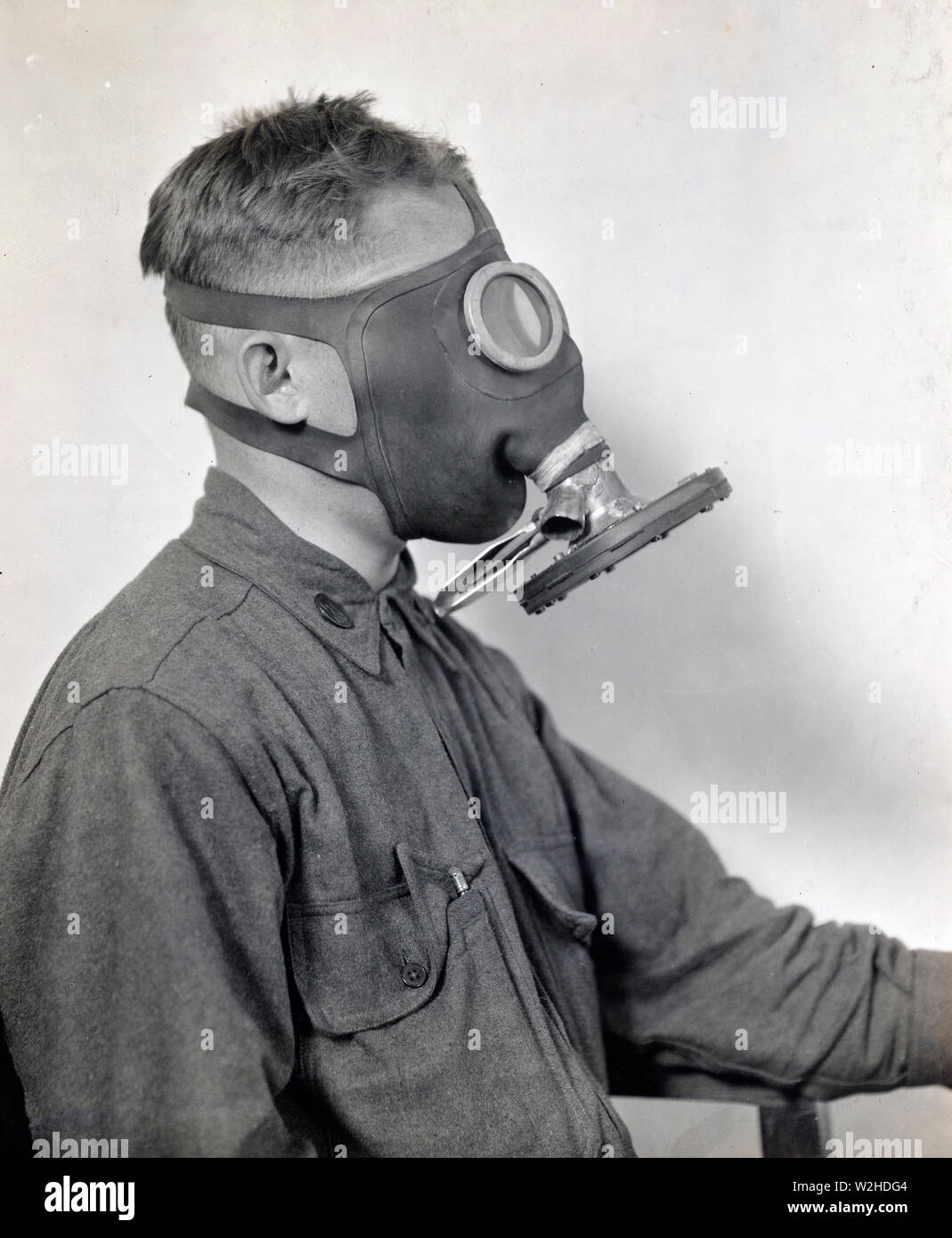 World war i gas mask hi-res stock photography and images - Alamy