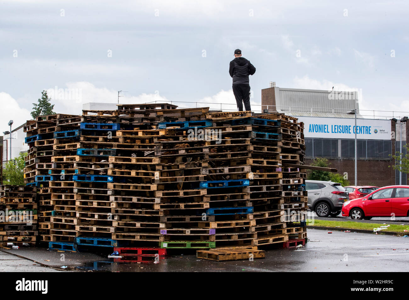 A bonfire builder on a contentious 11th night bonfire at Avoniel ...