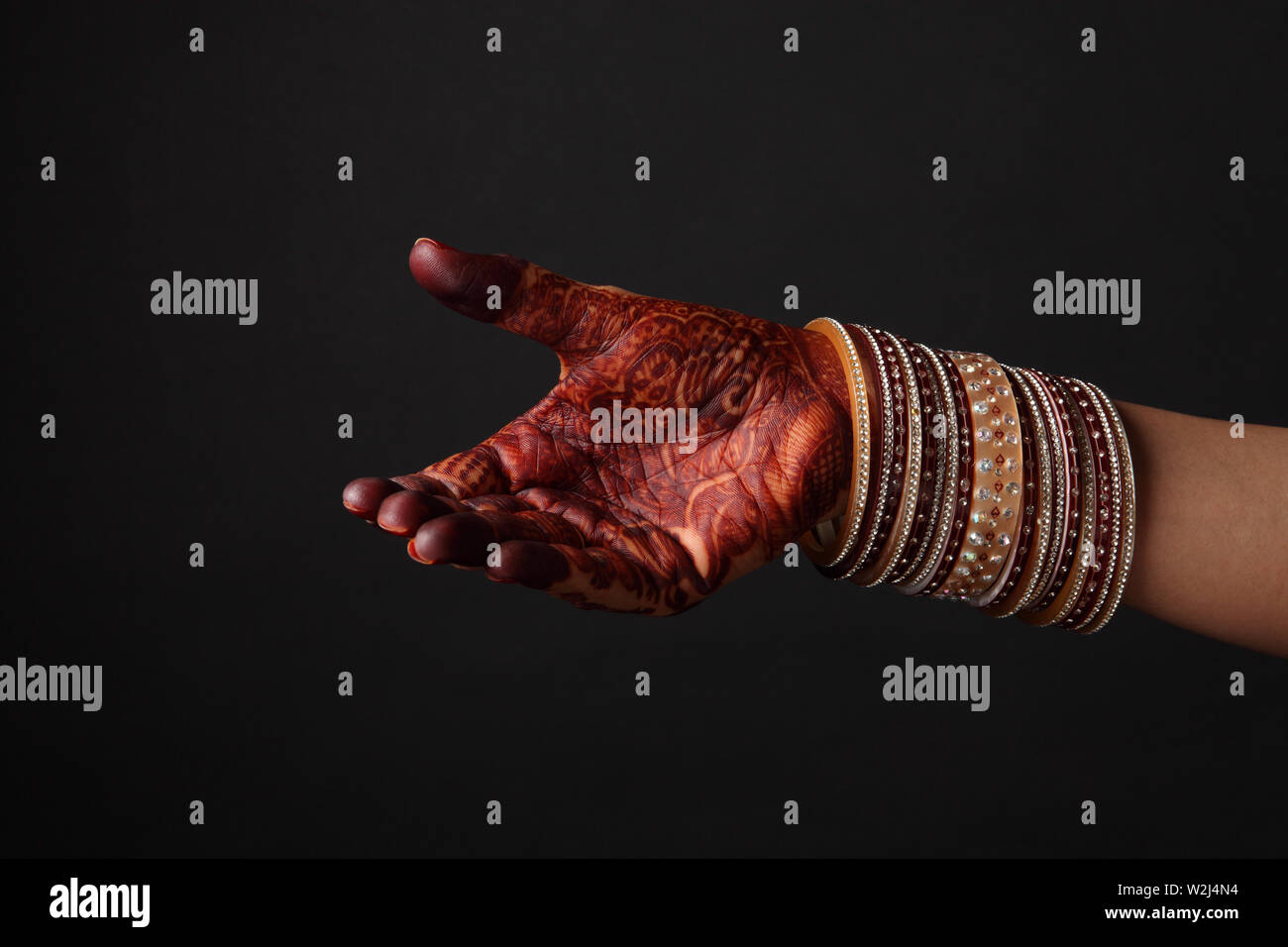 Mehendi hand hi-res stock photography and images - Alamy