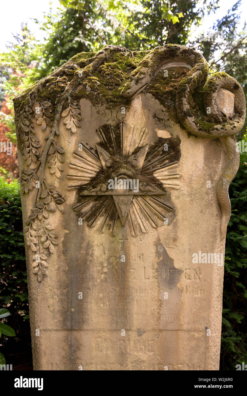 Germany, Cologne, tombstone at the Melaten cemetery.  Deutschland, Koeln, Grabstein auf dem Melatenfriedhof. Stock Photo