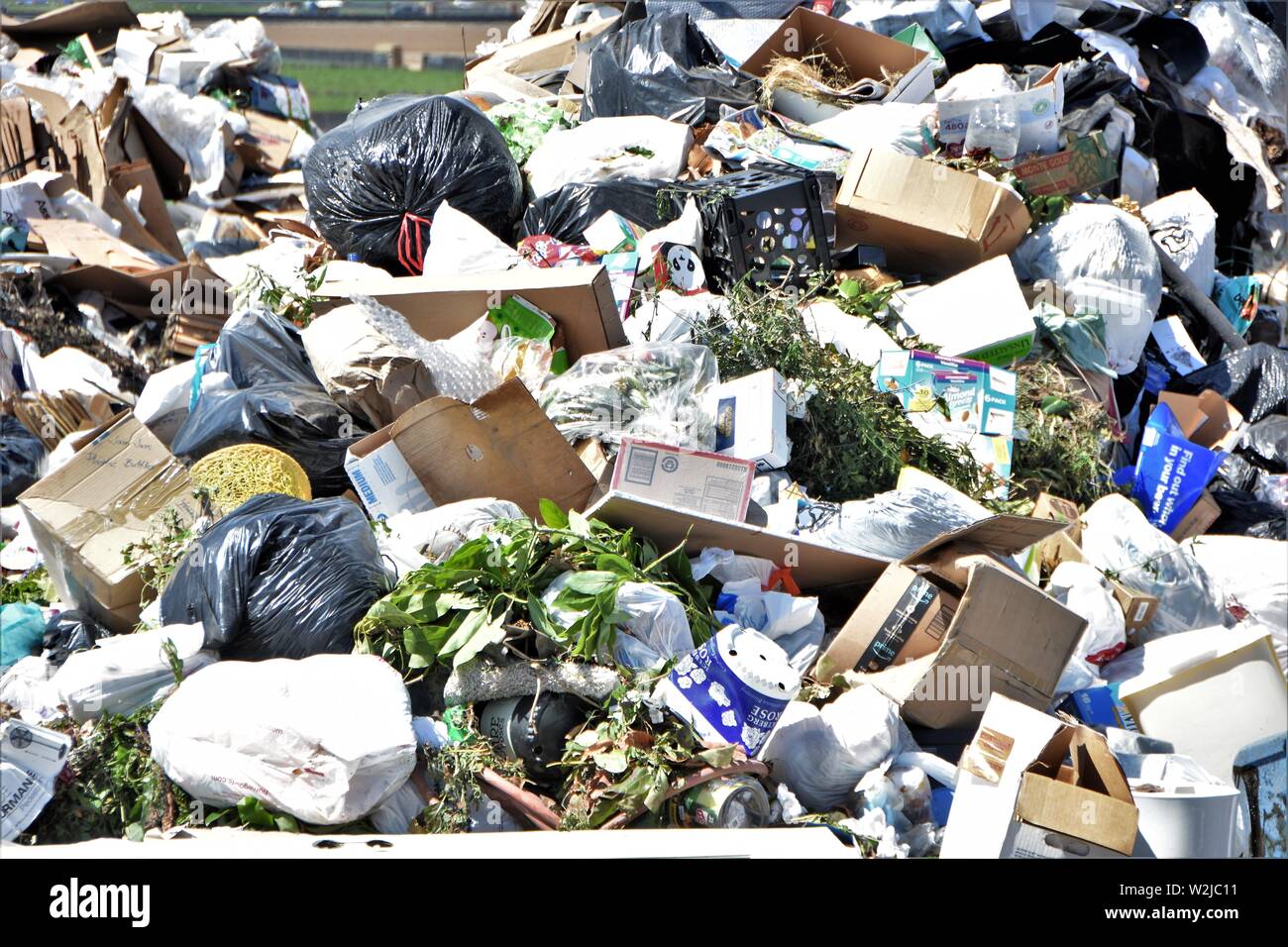 Food waste landfill trash usa hires stock photography and images Alamy