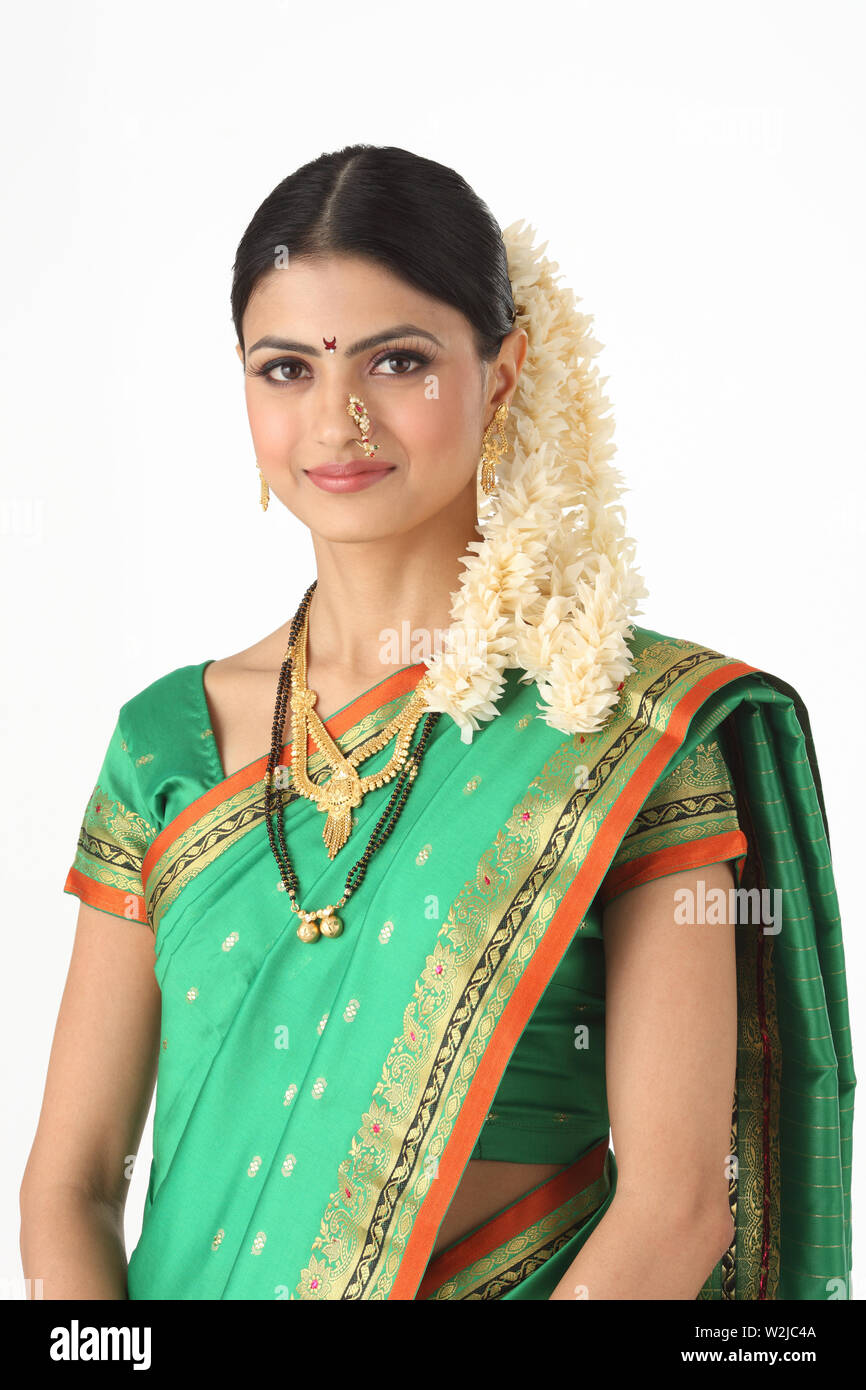 Portrait of an Indian young woman Stock Photo - Alamy