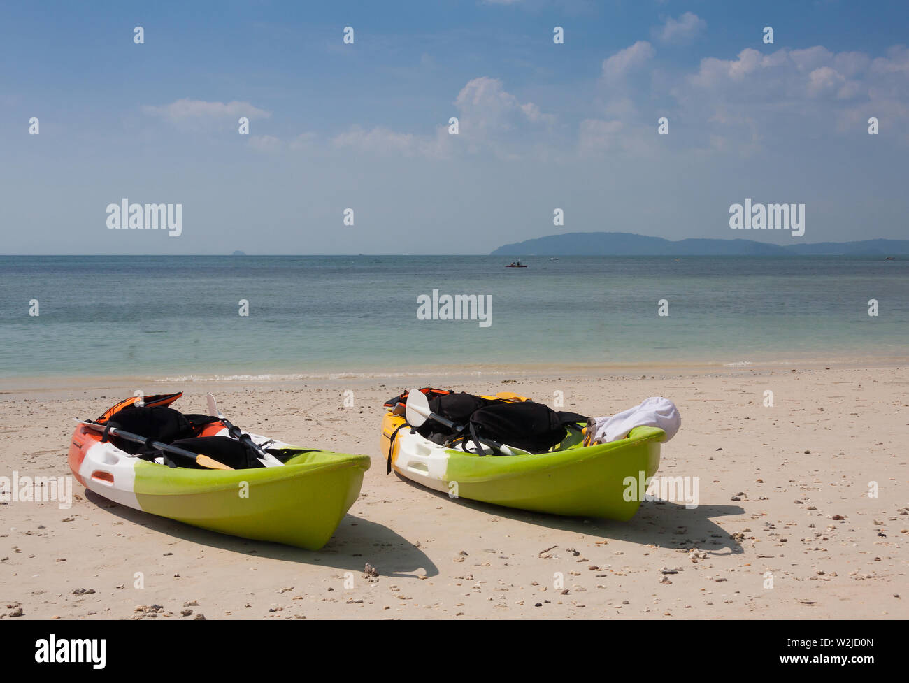 kayak on the beach Stock Photo - Alamy