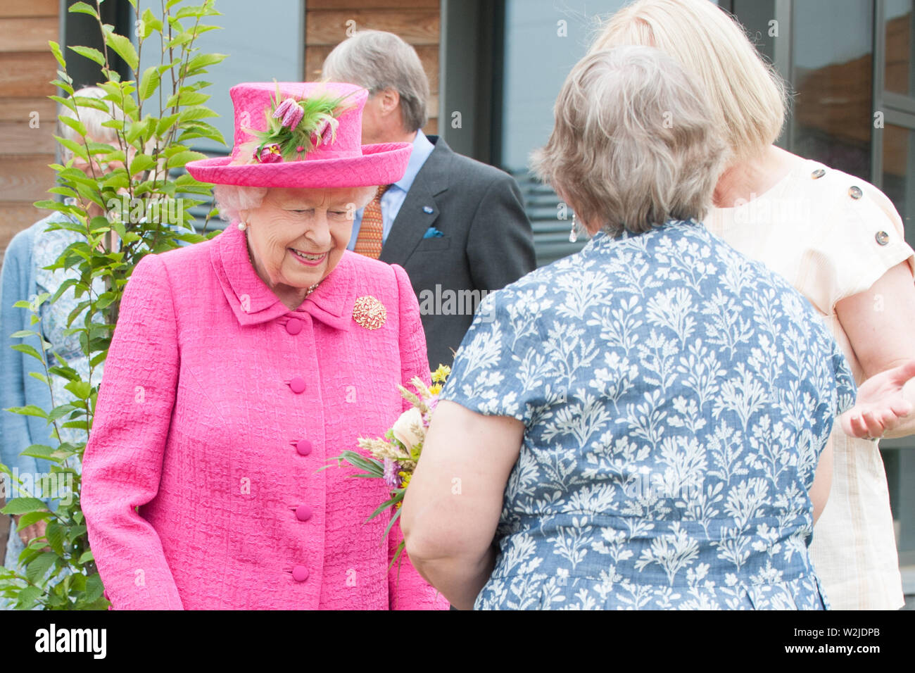 Cambridge, UK. 9th July 2019. Queen Elizabeth II visits Cambridge where Her Majesty started the day at the NIAB, (National Institute of Agricultural Botany), Park Farm. July 9th 2019. Credit: Matrix/MediaPunch ***FOR USA ONLY*** REF: TST 192477 Credit: MediaPunch Inc/Alamy Live News Stock Photo