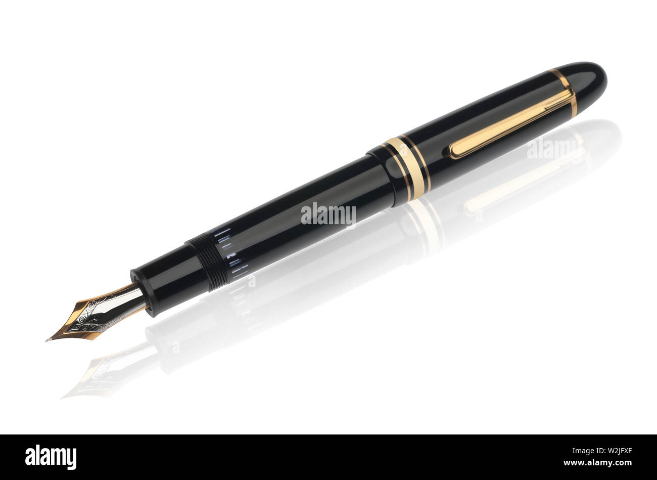 classic german fountain pen in open position used by diplomatsbankers and the president. Clipping path included Stock Photo
