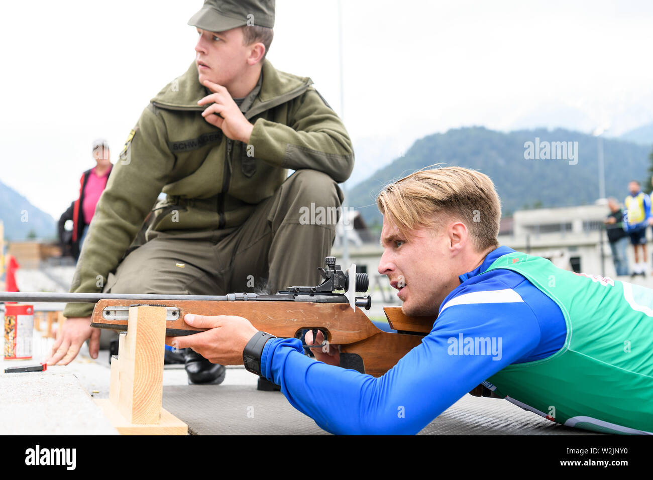 Teambuilding at afterwithtag in biathlon stadium. Marco Thiede (KSC) at the shooting range. GES / football / 2nd Bundesliga: training camp of the Karlsruhe Sports Club in Waidring, 07/09/2019 Football / Soccer: 2nd League: training camp Karlsruher SC, Waidring, Austria, July 9, 2019 | usage worldwide Stock Photo
