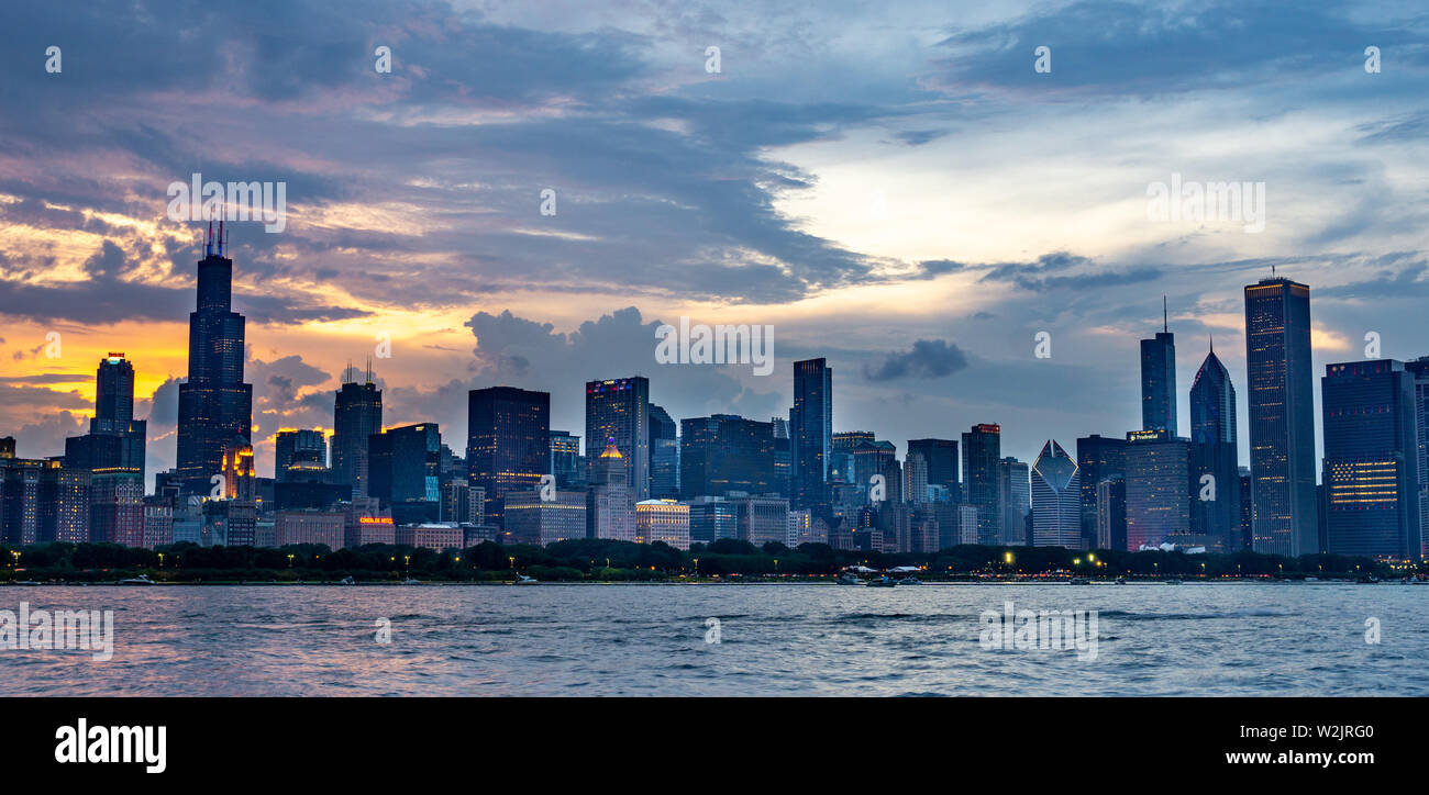 The Chicago Skyline at Sunset Stock Photo - Alamy