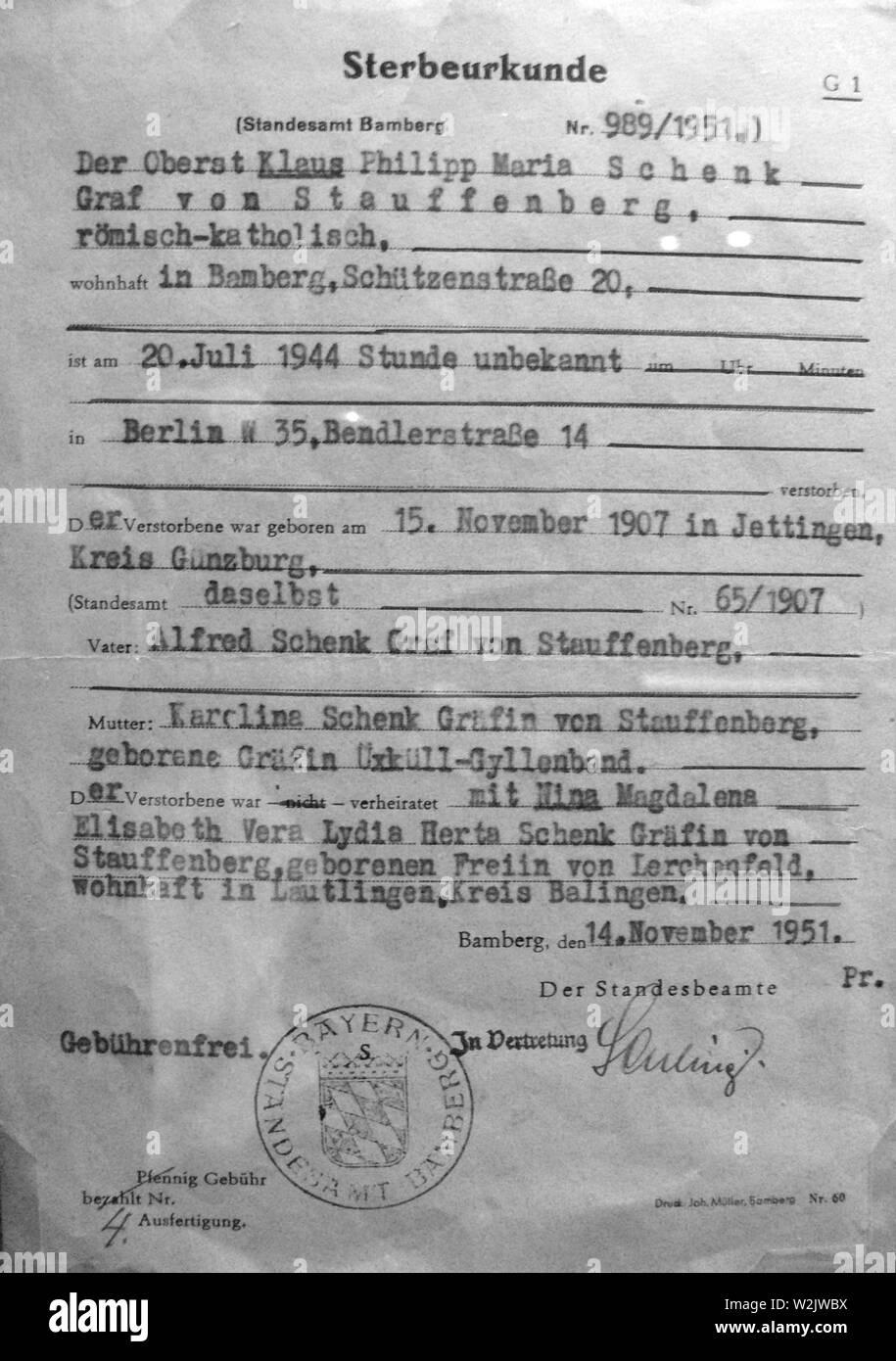 Claus von Stauffenberg death certificate issued in 1951, Claus Philipp Maria Schenk Graf von Stauffenberg (1907 – 1944) German army officer. Stauffenberg was one of the leading members of the failed 20 July plot of 1944 to assassinate Adolf Hitler, he was executed by firing squad shortly after the failed attempt known as Operation Valkyrie. Stock Photo