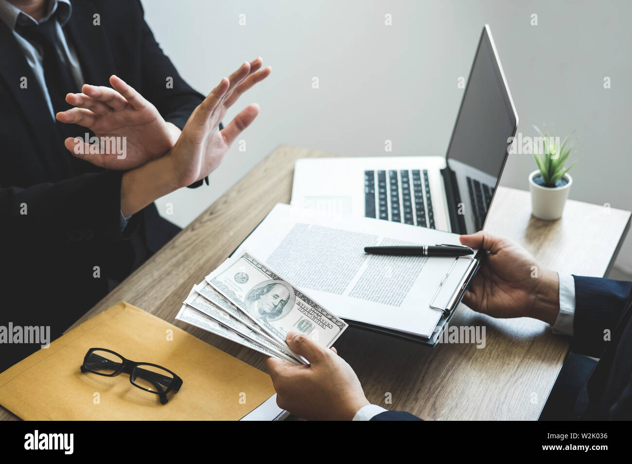 Anti bribery hi-res stock photography and images - Alamy