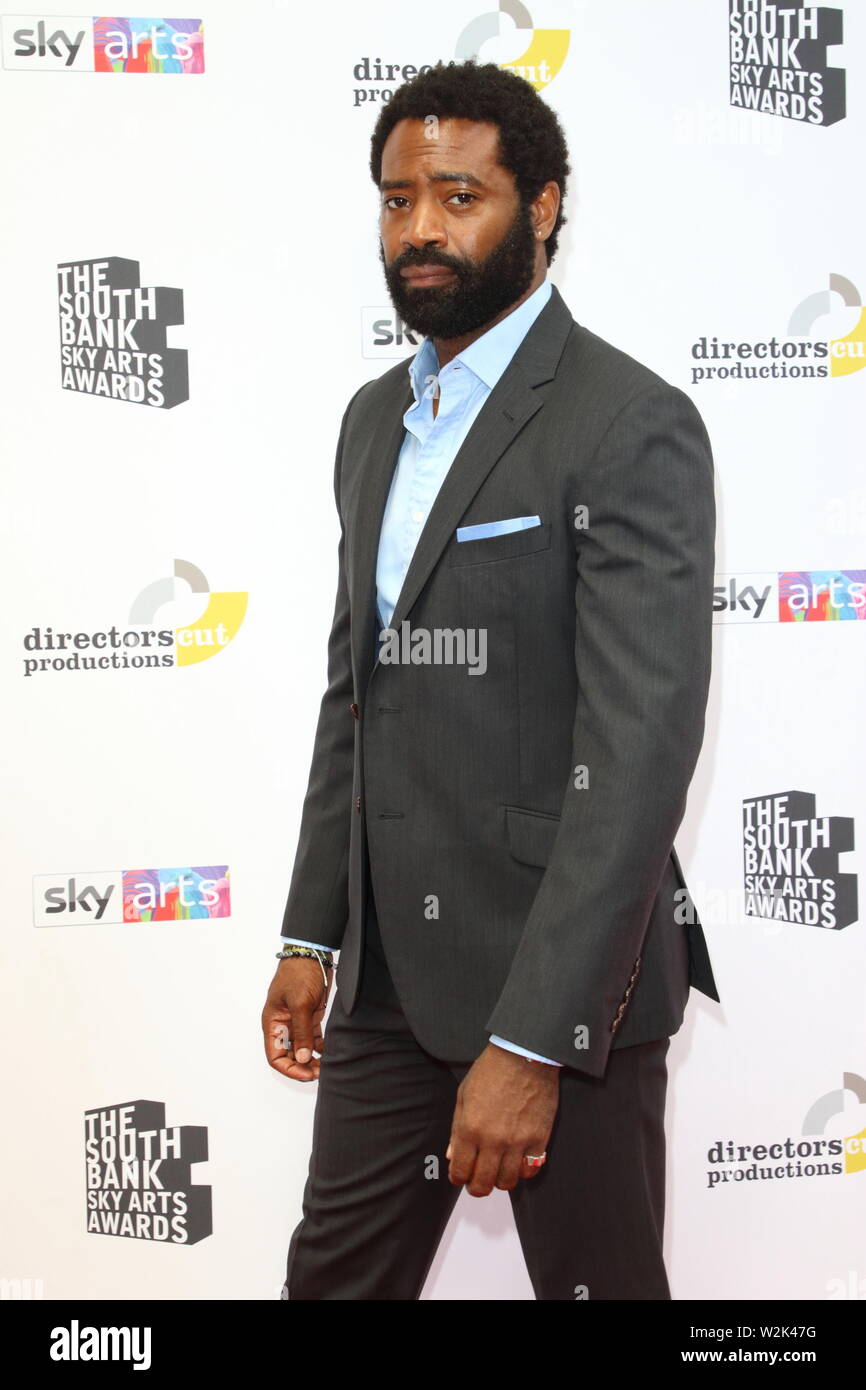 4,700 The South Bank Sky Arts Awards Stock Photos, HighRes