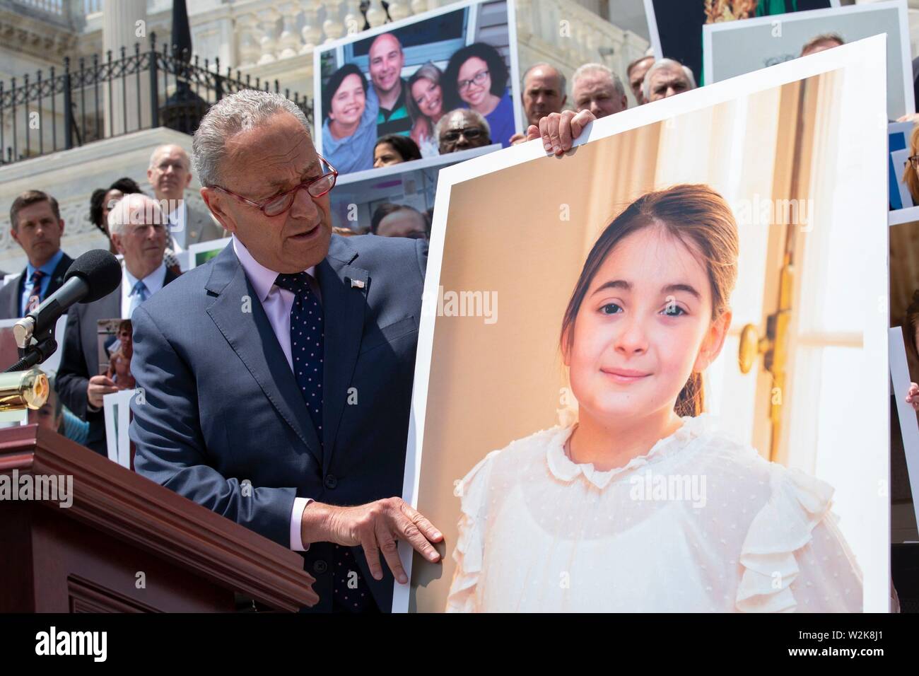 New york resident hires stock photography and images Alamy