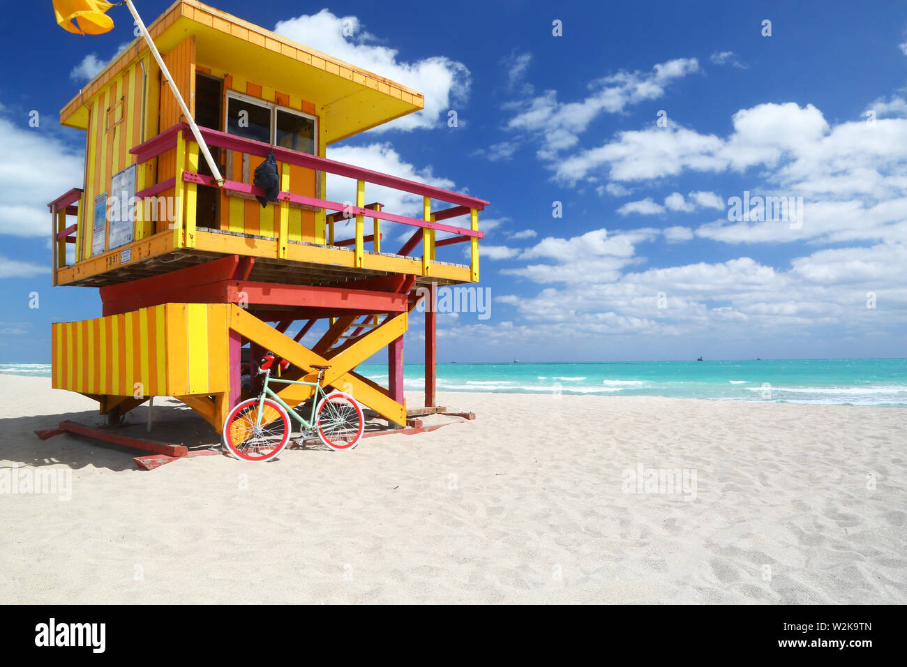 Modern bike & lifeguard station in Miami Beach Stock Photo