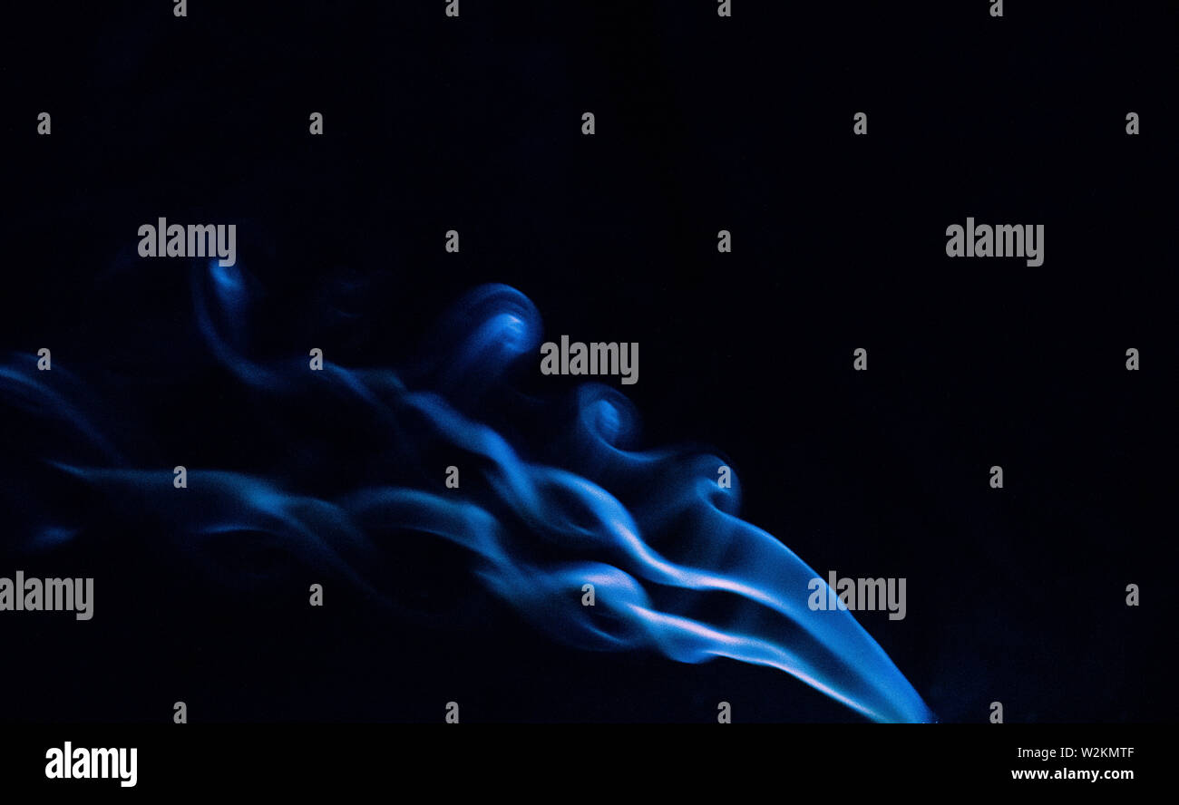 Smoke swirl art hi-res stock photography and images - Alamy