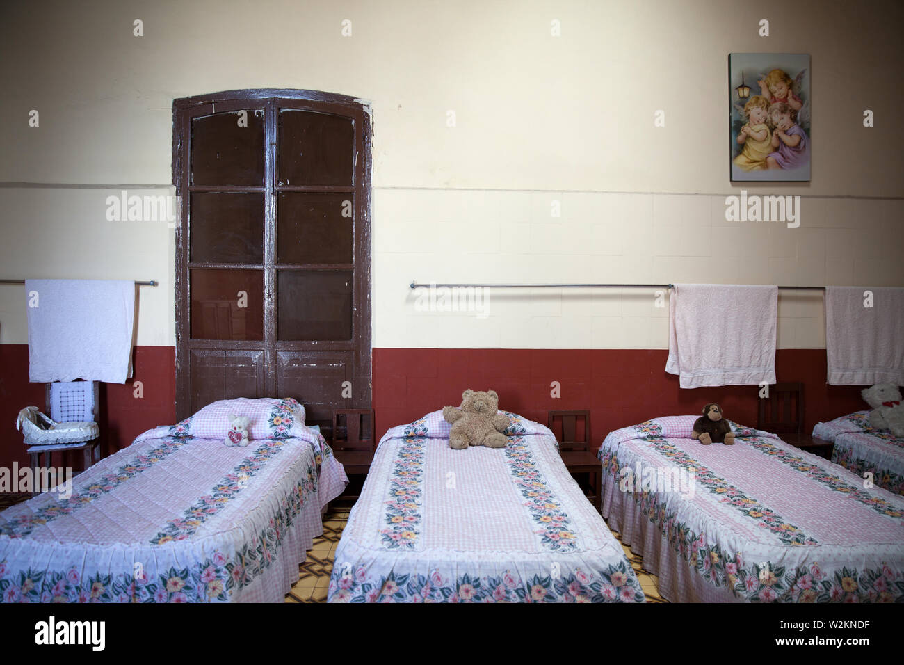 Orphanage children sleeping hi-res stock photography and images - Alamy