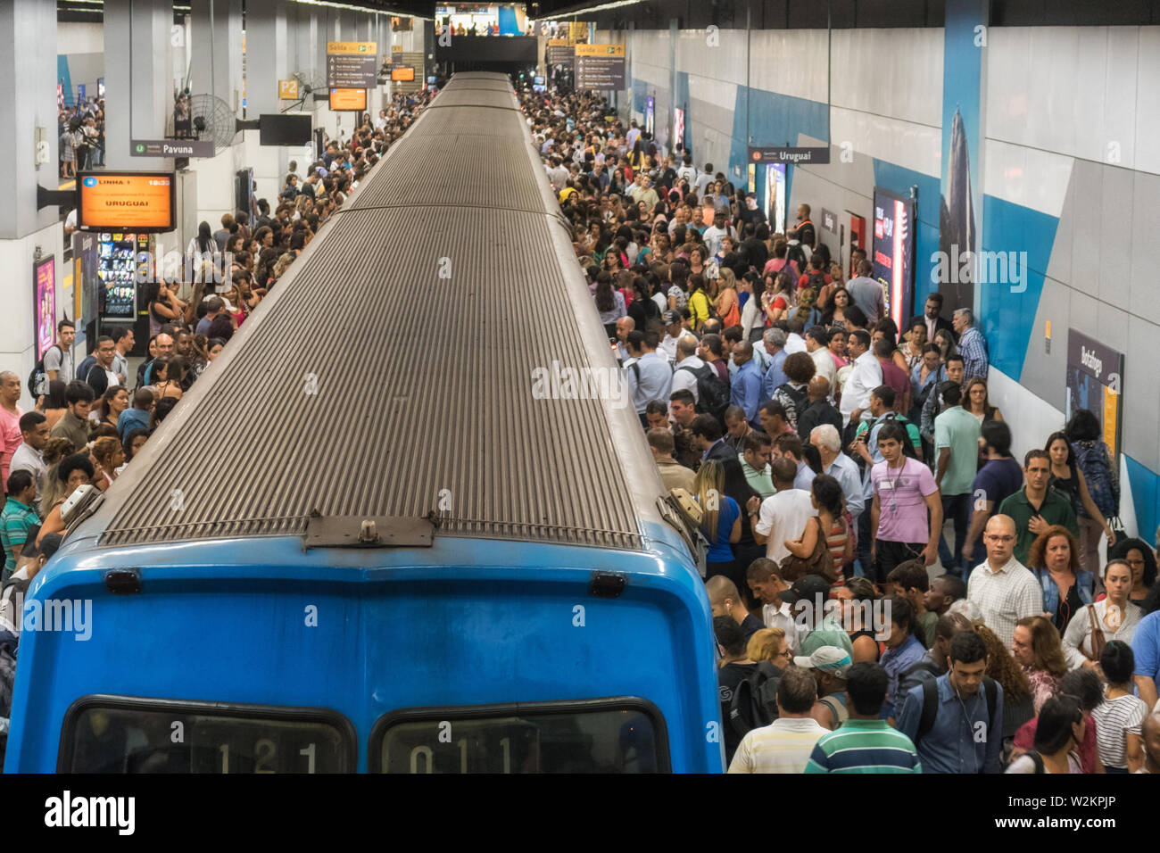 Rio de Janeiro, Brazil - November 07, 2016: a crowd of people at the Botafogo metro station at rush hour to get back home after a working day Stock Photo