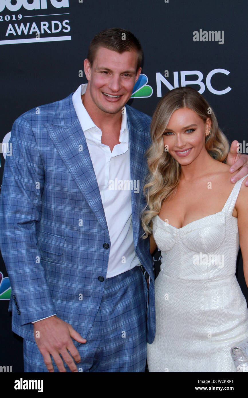 May 1 2019 Las Vegas Nv Usa Las Vegas May 1 Rob Gronkowkski Camille Kostek At The