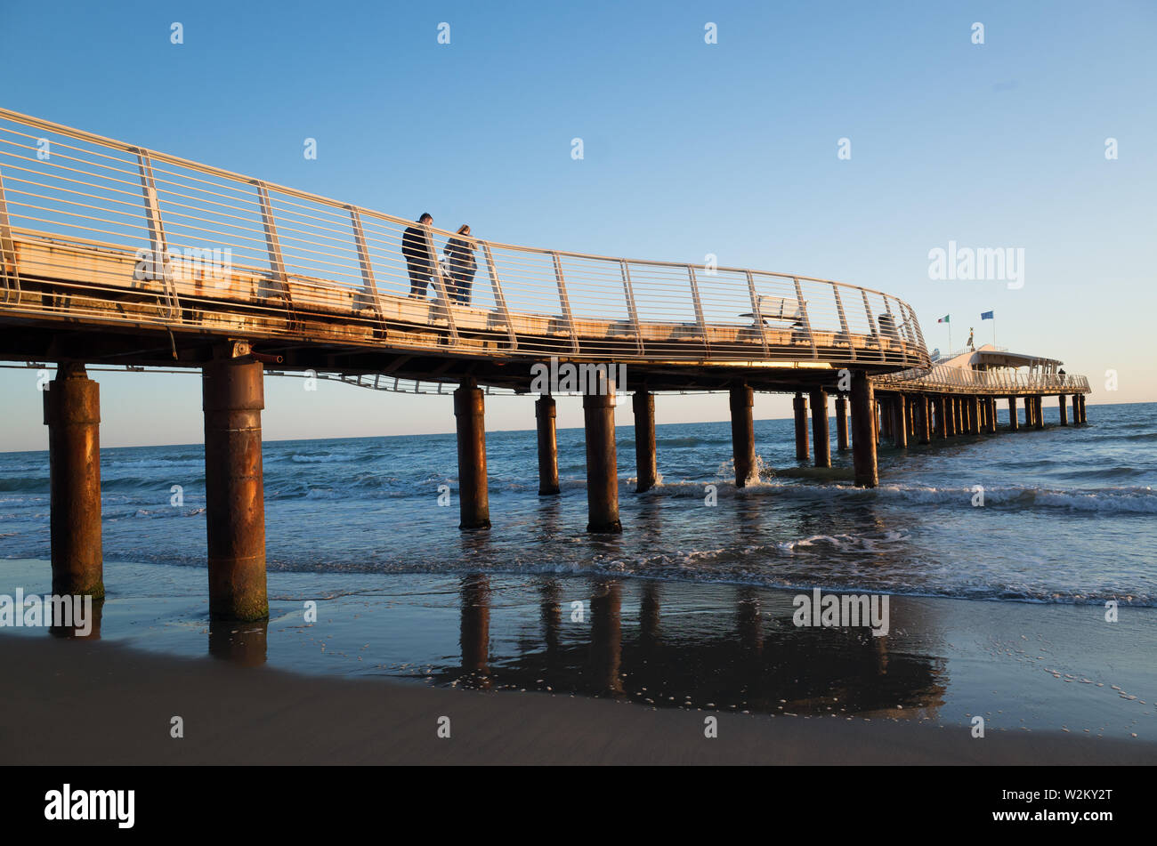 italian-beach-of-viareggio-italy-tuscany-europe-stock-photo-alamy