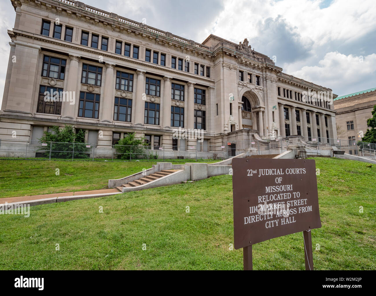 St louis courts hi-res stock photography and images - Alamy