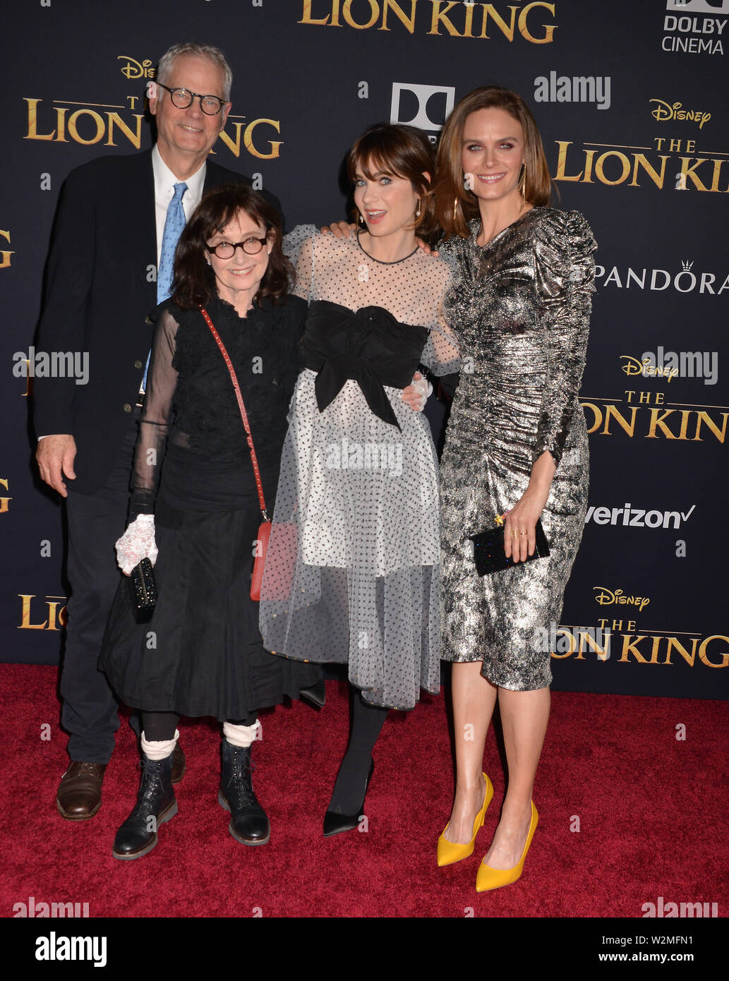 Los Angeles, USA. 9th July, 2019. Mary Jo Deschanel, Zooey Deschanel, Emily Deschanel, and Caleb Deschanel 054 attend the premiere of Disney's 'The Lion King' at Dolby Theatre on July 09, 2019 in Hollywood, California Credit: Tsuni/USA/Alamy Live News Stock Photo