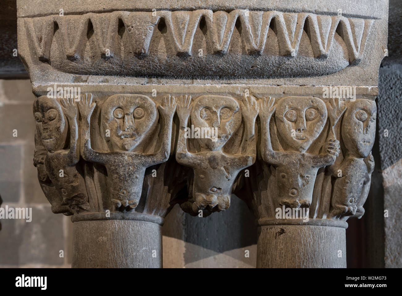 Gropina, Pieve San Pietro di Gropina, Relief unterhalb der Kanzel Stock