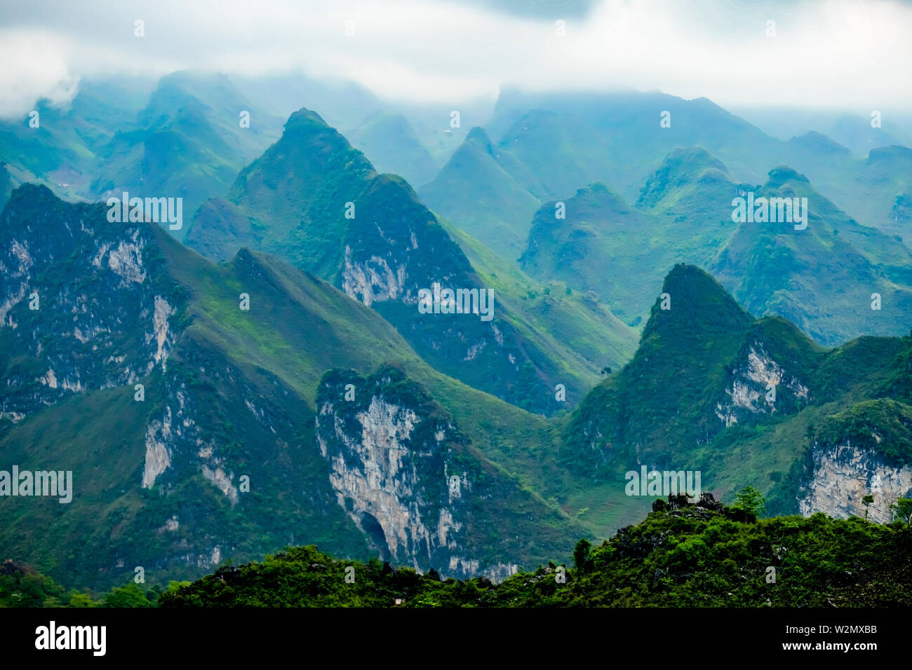 Dramatic karst outcrops in the Dong Van Geopark, Vietnam Stock Photo