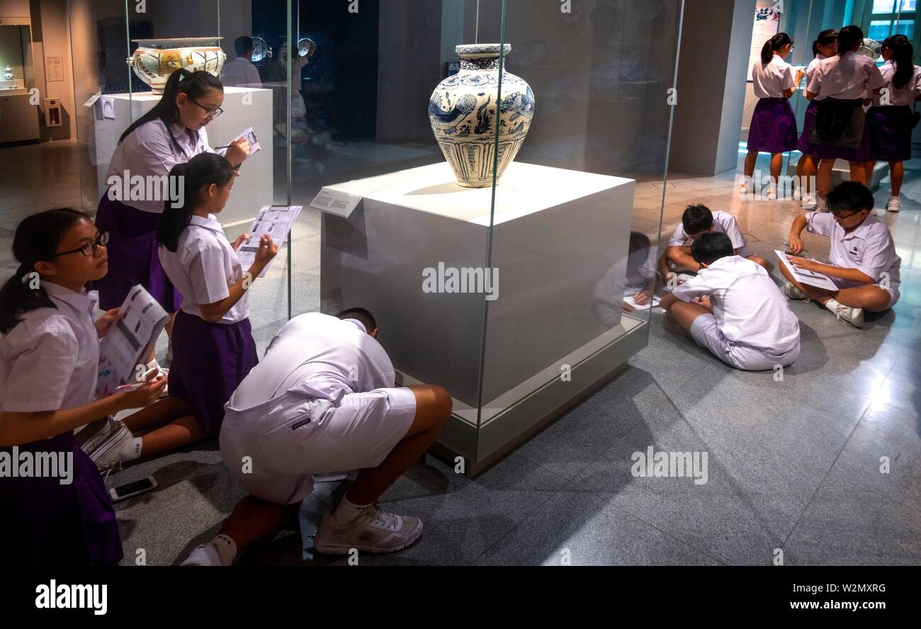 Singapore, Asian Civilisations Museum:. School kids on 'study' visit at the Museum. Stock Photo