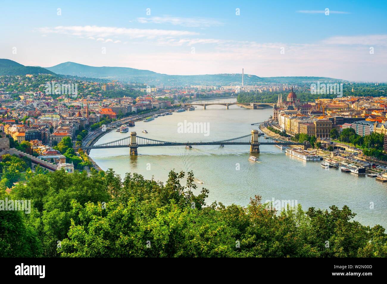 Budapest mountain hi-res stock photography and images - Alamy