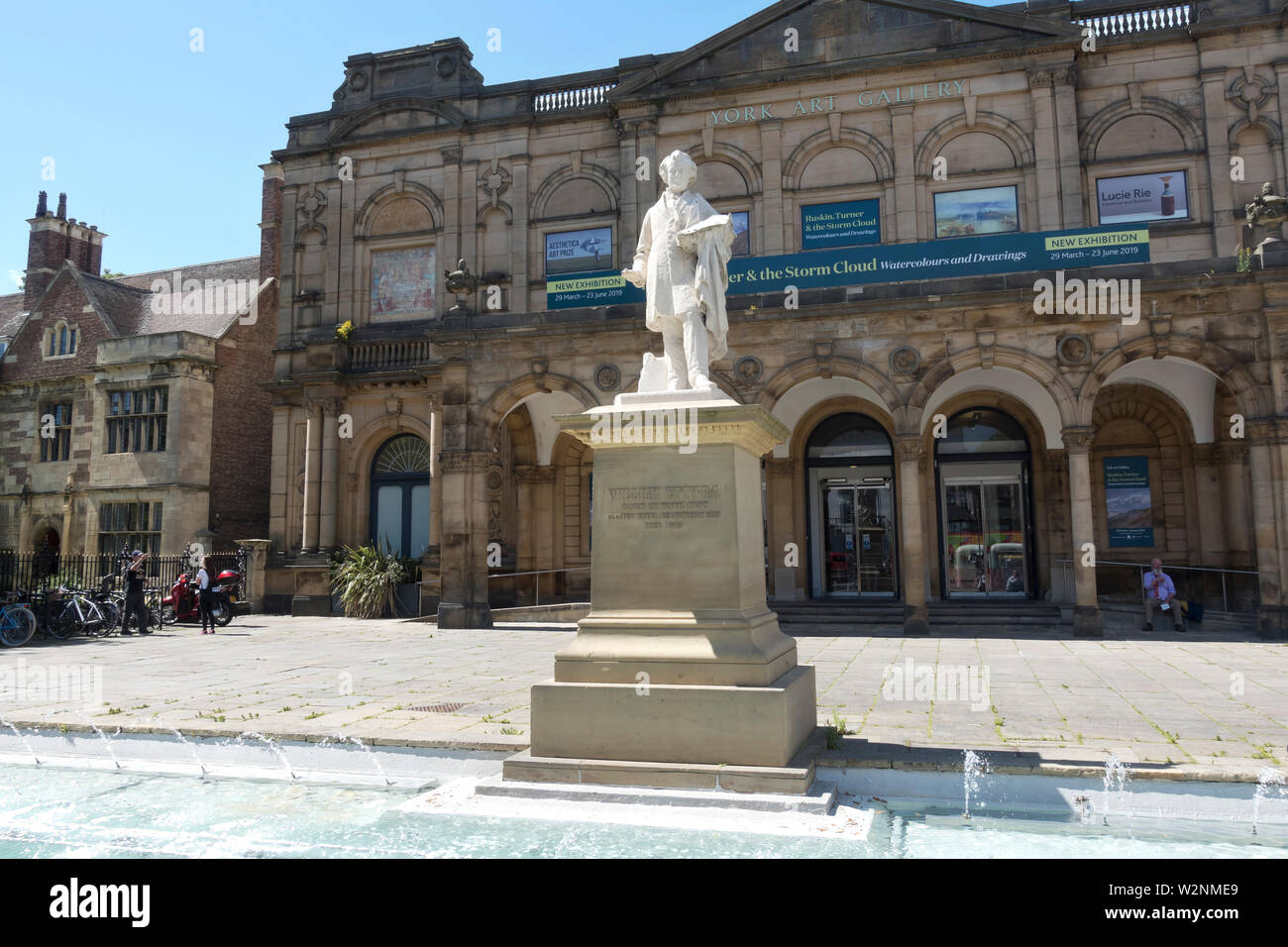 Statue of artist William Etty RA outside the York Art Gallery in summer Exhibition Square York North Yorkshire England UK United Kingdom Great Britain Stock Photo