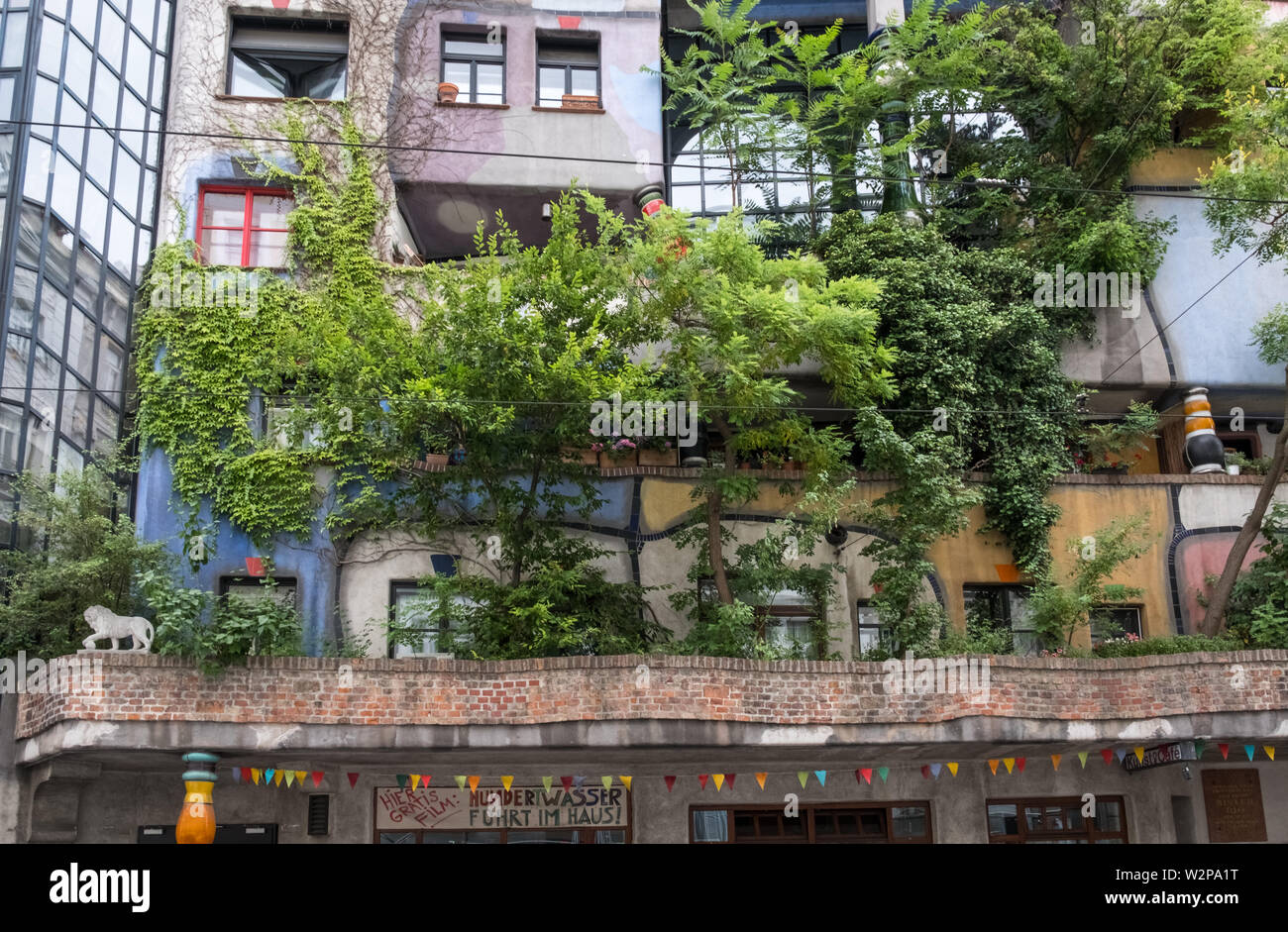 Hundertwasserhaus, designed by architect Friedensreich Hundertwasser (a pseudonym), a local landmark and tourist attraction, Vienna, Austria. Stock Photo