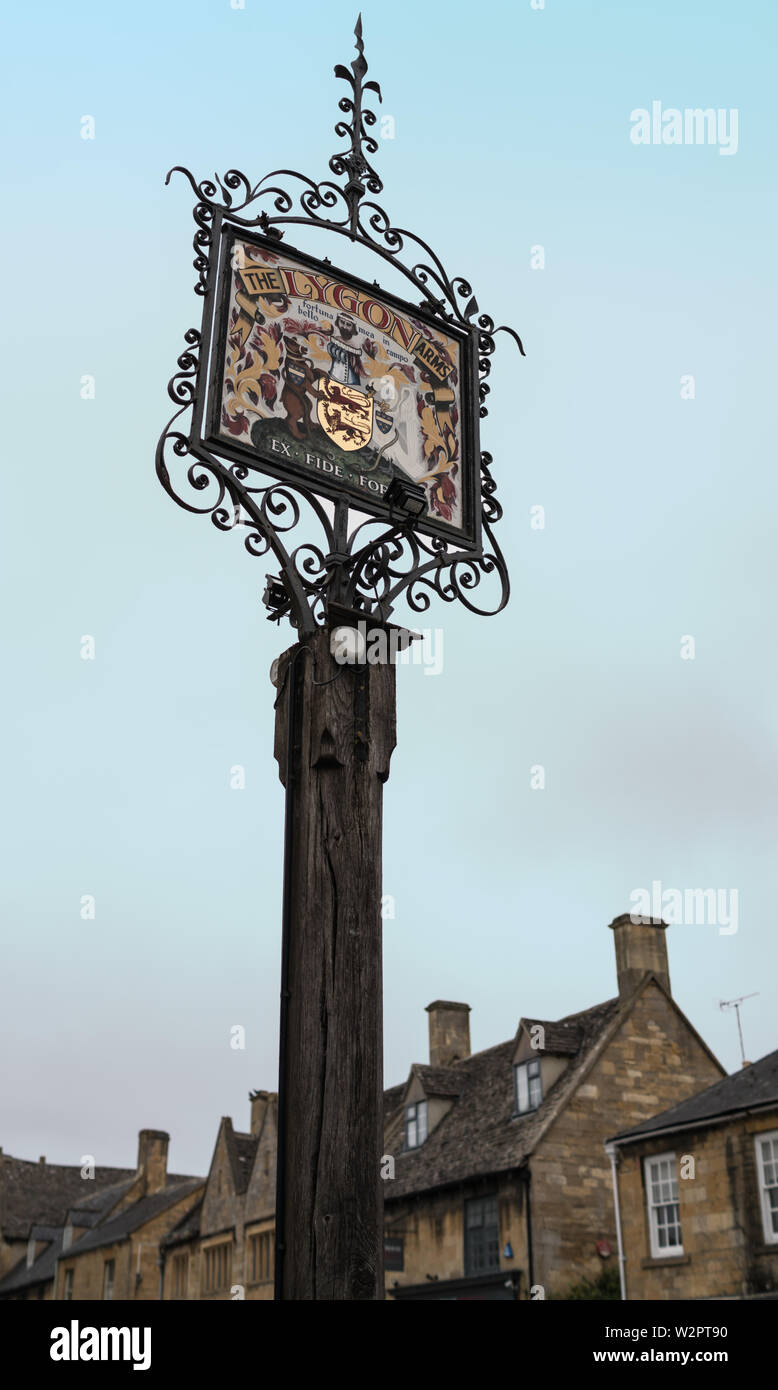 Kingham cotswolds hires stock photography and images Alamy